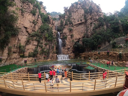 登顶石林峡，体验玻璃栈道------918博天堂8月登山之旅